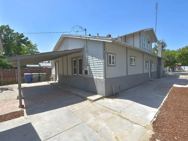 4542 E Illinois Ave — Photo 5