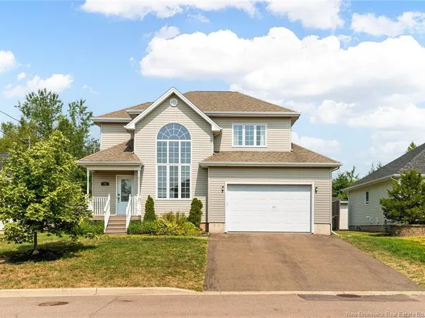 75 Savannah Dr, Moncton, NB E1A 0J5