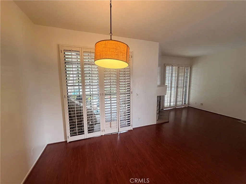 Building Photo - 8152 Mainsail Dr #104