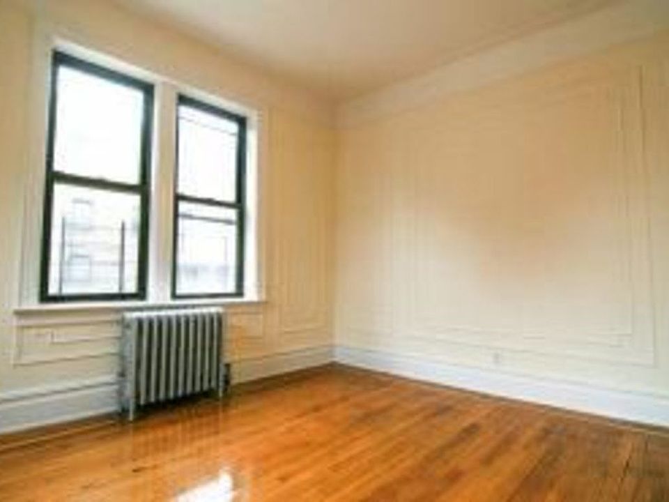 2nd image of 5605 43rd Ave APT 1E