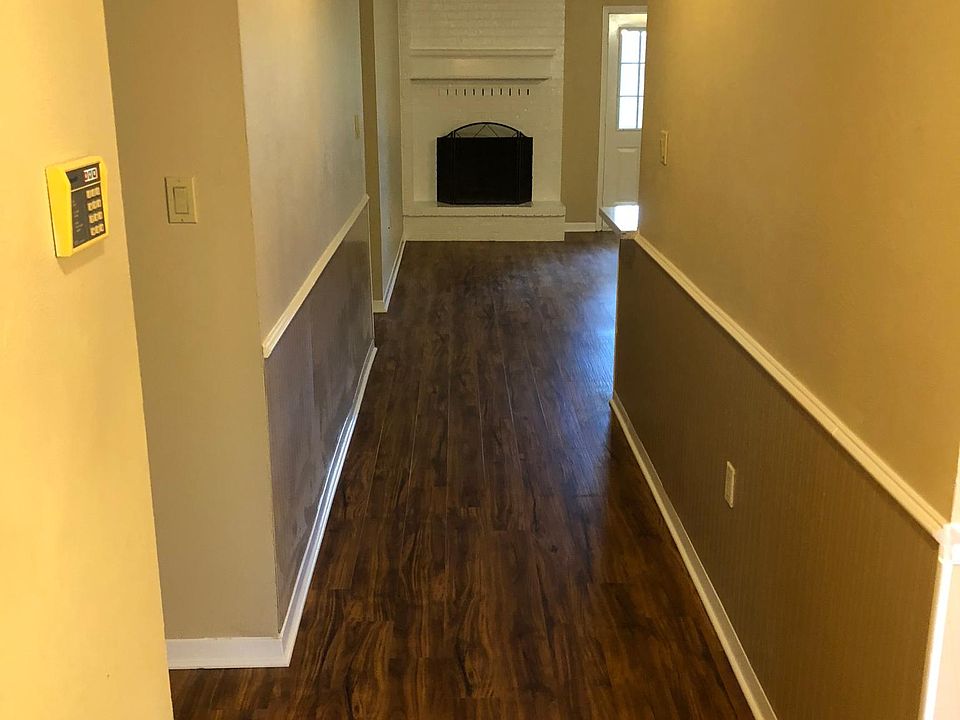 Vinyl flooring