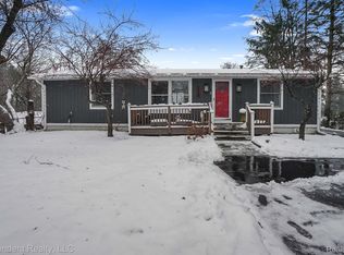 2789 Hickory Lawn Rd, Rochester Hills, MI 48307