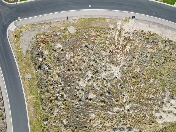 9532 N Belle St, Eagle Mountain, UT 84005