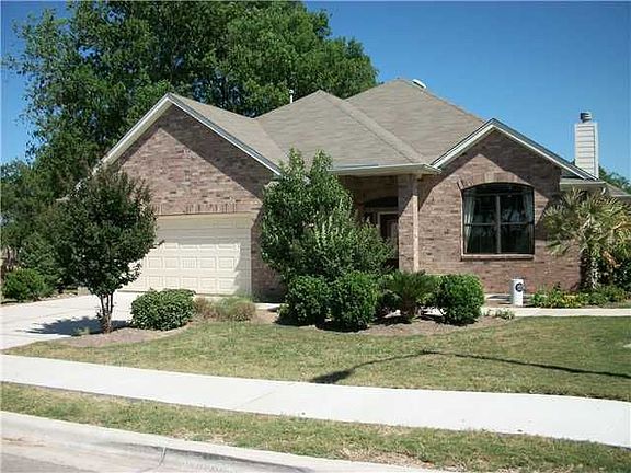 3rd image of 1097 Twin Estates Dr