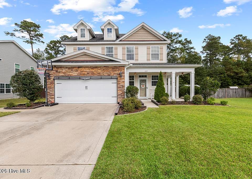 1st image of 106 Mullholland Place