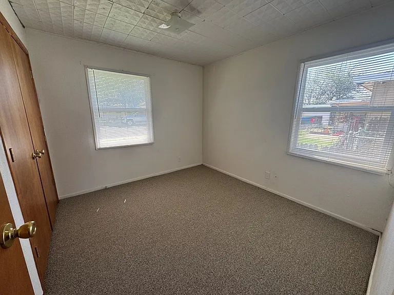 3107 Merrill Ave — Photo 20