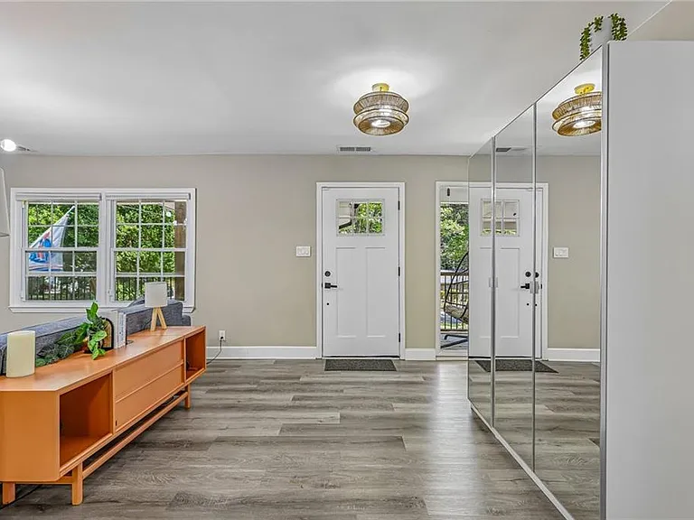 3898 Skidmore Dr — Photo 6