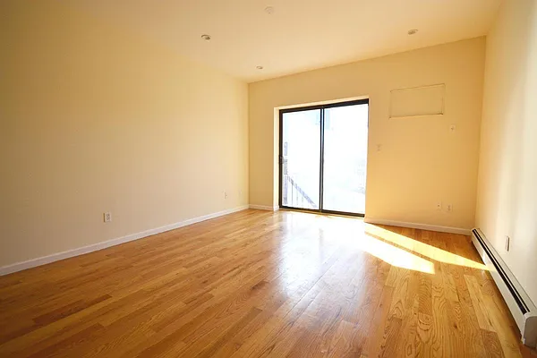 Rented by Ivy Properties | media 36