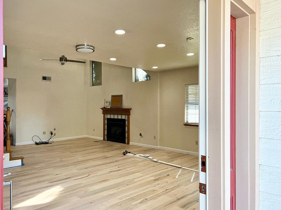 1st image of 2400 Olive Grove Ct