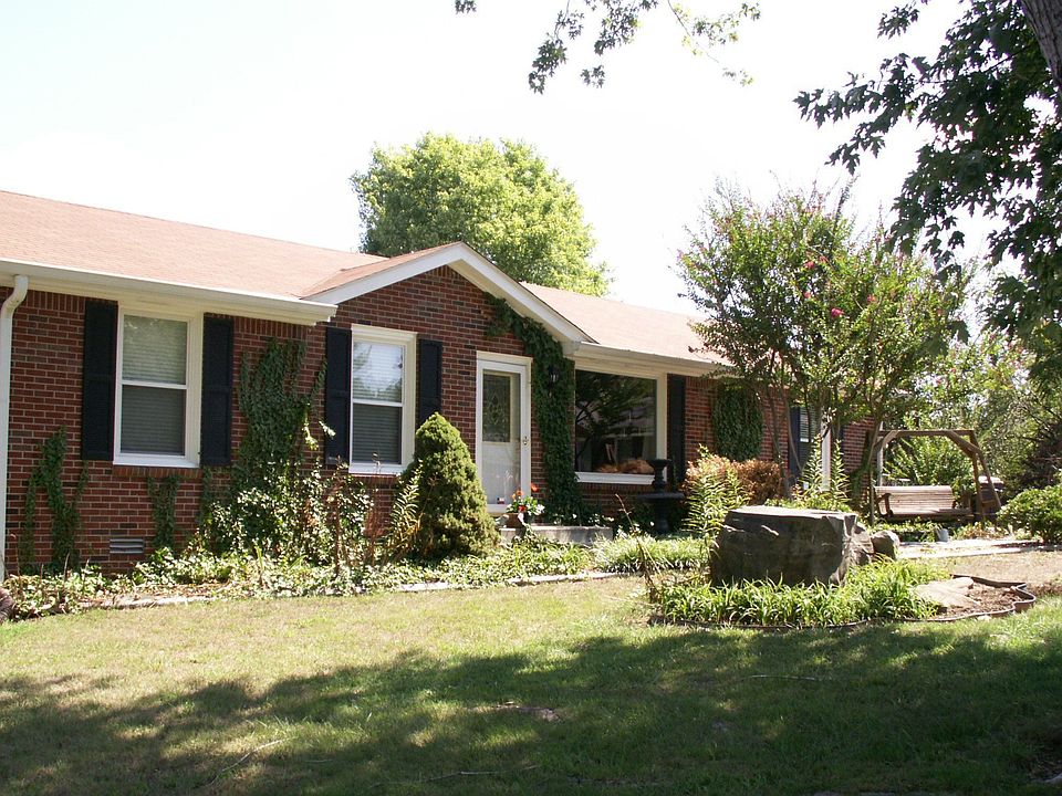 1st image of 322 Lake Court Dr