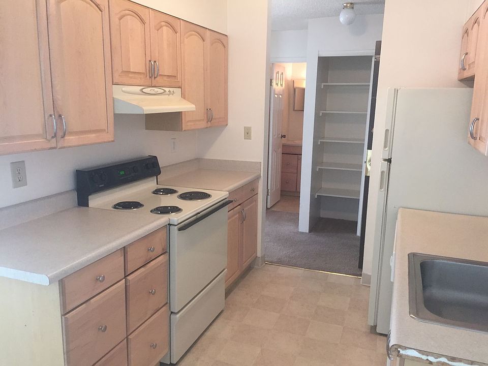 1st image of 3201 Riverside Dr #312