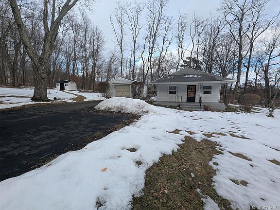 3rd image of 2 Quannacut Road