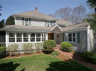 30 N Shore Rd, Pocasset, MA 02559