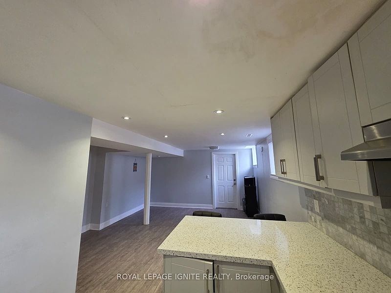 Toronto House for rent - 2 Bedrooms — photo 4