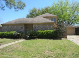 6515 Las Brisas Dr, Houston, TX 77083