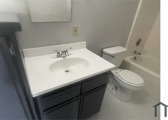 22912 Adrienne Ave #A — Photo 8