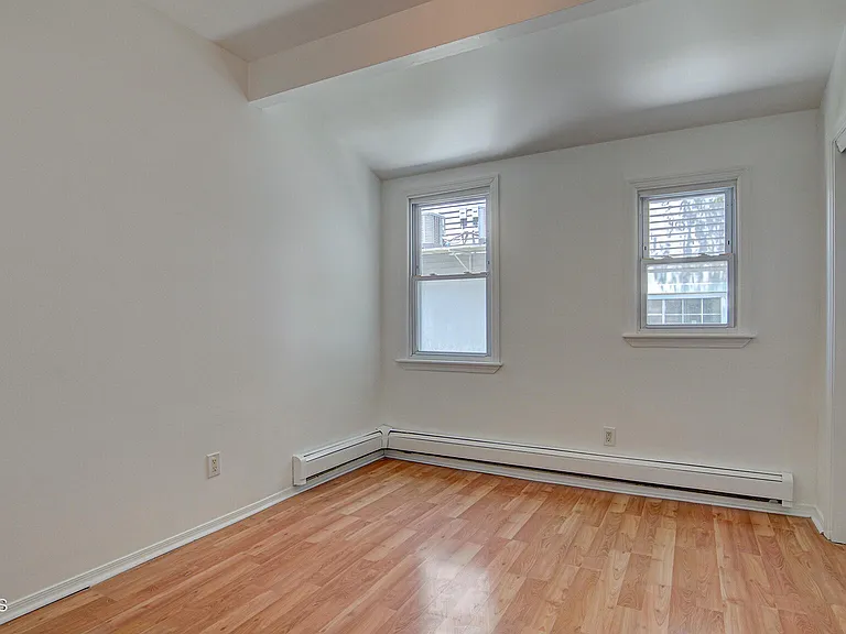 19 Bayview Ave #B — Photo 18