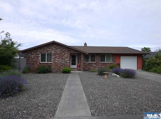 812 E Spruce St, Sequim, WA 98382