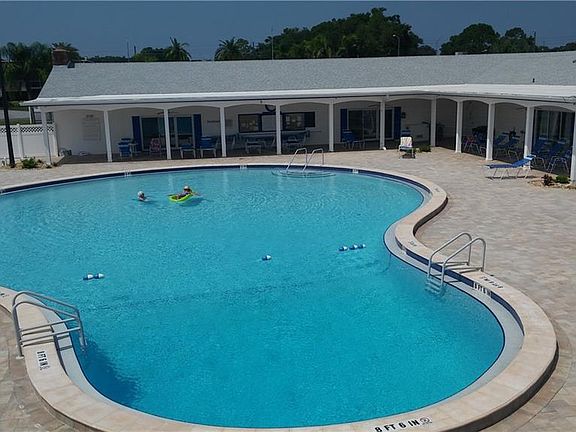 2nd image of 161 Colonial Blvd #33