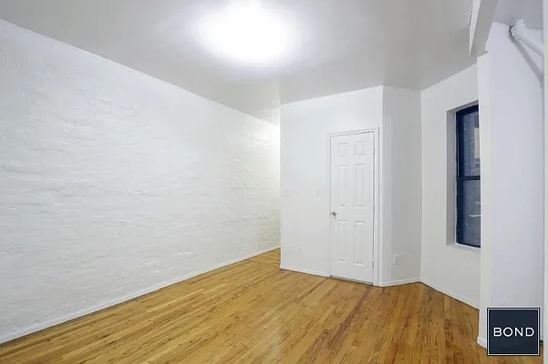 Rented by Bond New York | media 3