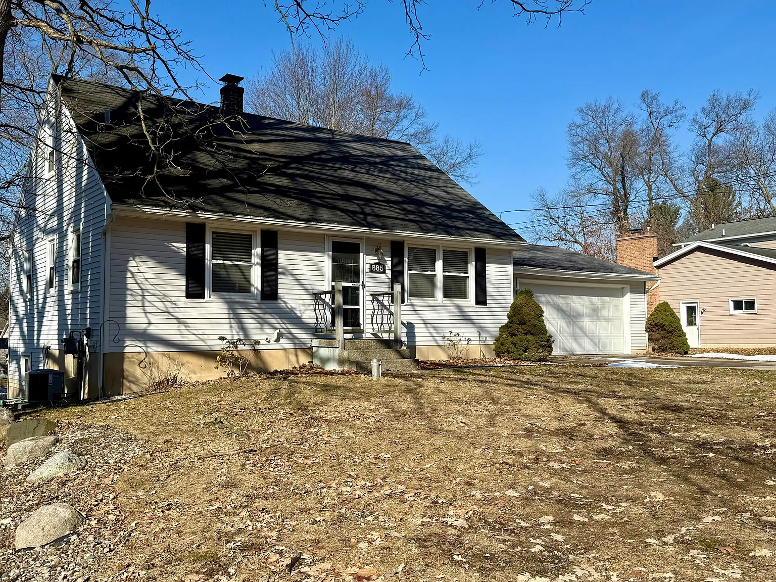 885 Argo Ave SE photo 1