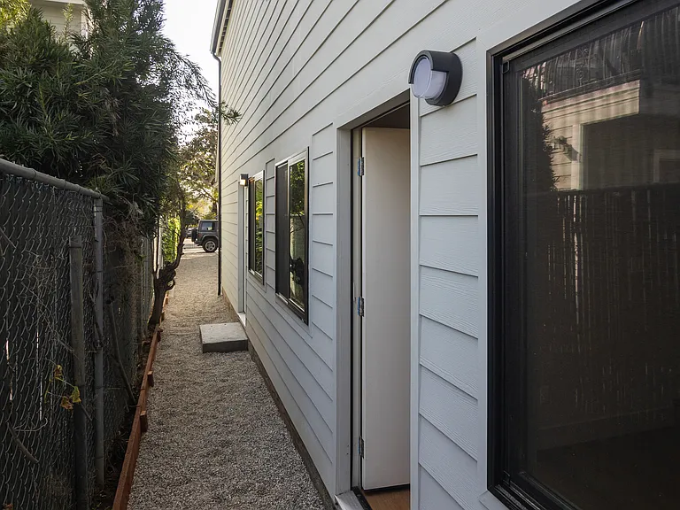 4541 Melbourne Ave #5 — Photo 14
