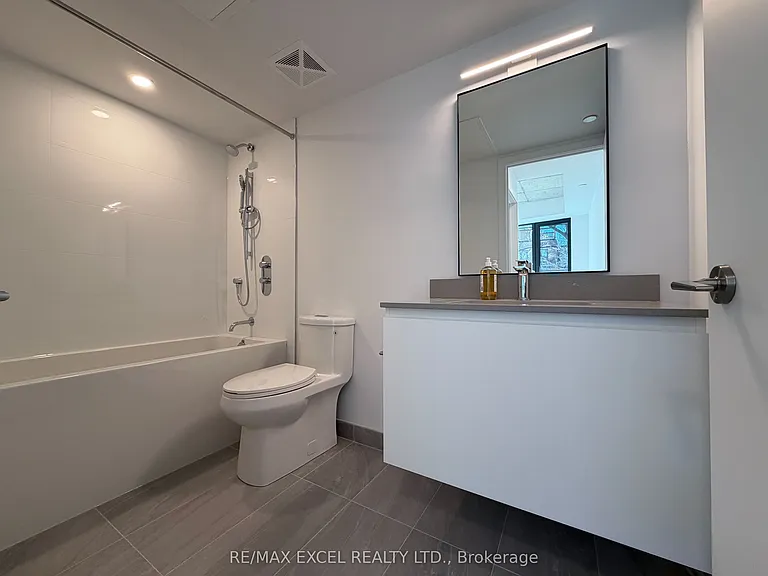 1720 Bayview Ave #218 — Photo 10