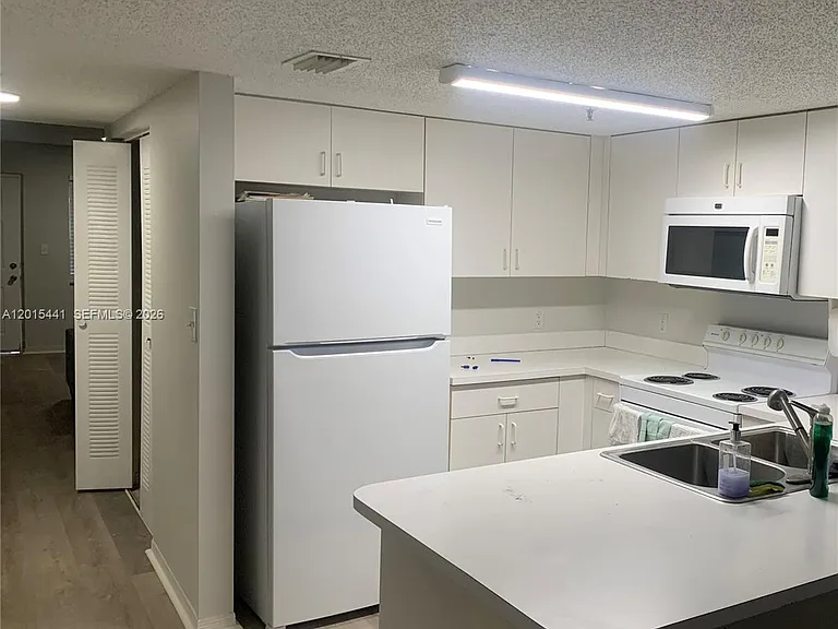 9470 Tangerine Pl #105 — Photo 5