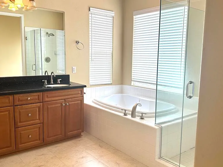 361 Cottages Ct — Photo 16