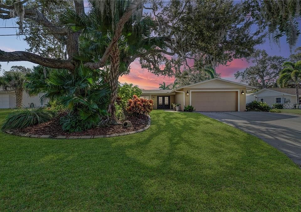 1st image of 7641 Sandalwood Way
