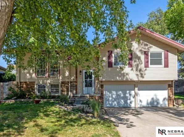 2514 Jack Pine St, Bellevue, NE 68123