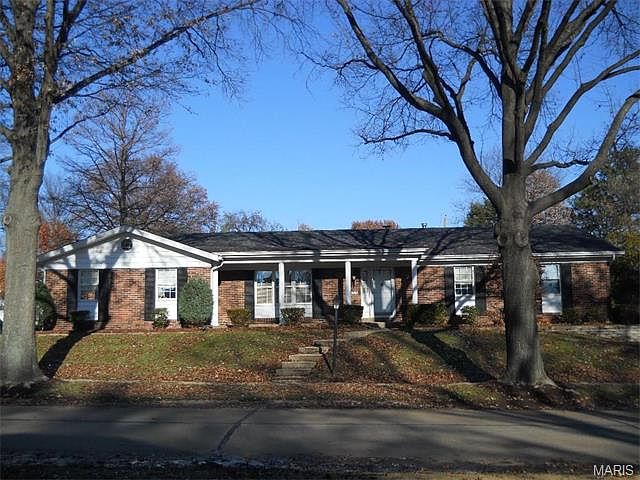 1st image of 10036 Hilltop Dr