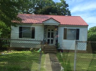 580 E Morrow St, West Point, MS 39773