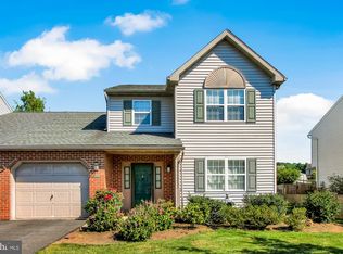 406 Grandview Dr, Fleetwood, PA 19522