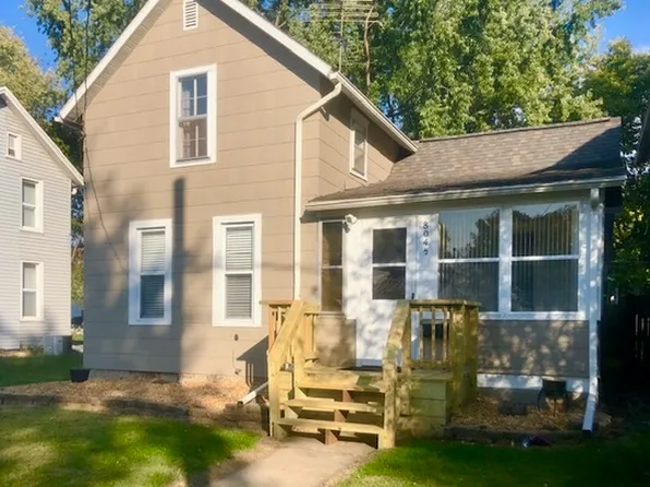 804 1/2 Avenue D, Sterling, IL 61081