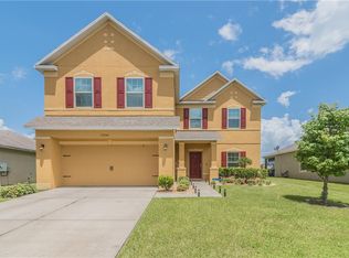 13224 Waterford Castle Dr, Dade City, FL 33525