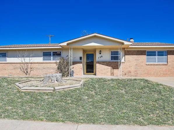 128 W Mae Ave, Floydada, TX 79235