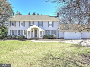 2831 Larchmount Dr, York, PA