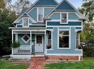 17 W Dartmouth St, Vermillion, SD 57069