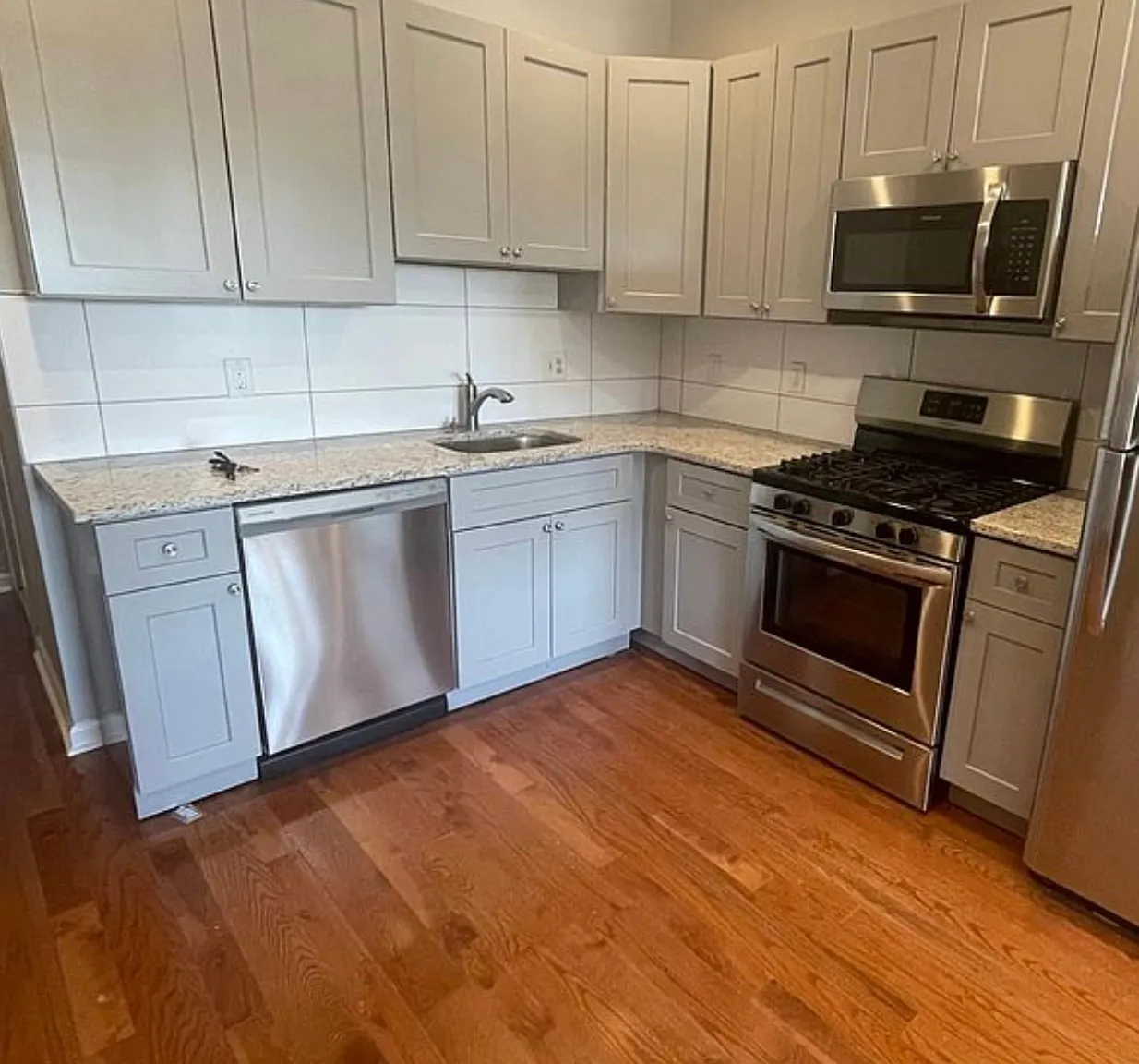 1 bed, 1400 sqft, $1,450 — Photo 2