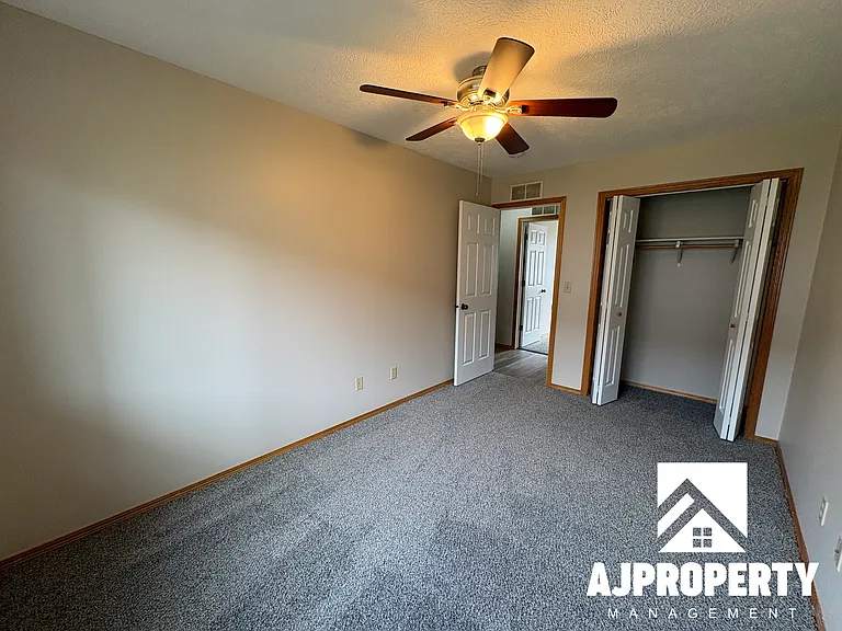 925 S Newcomb Ave #18 — Photo 10