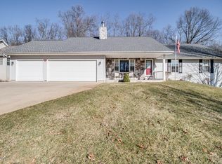 220 Embury Dr, Battle Creek, MI