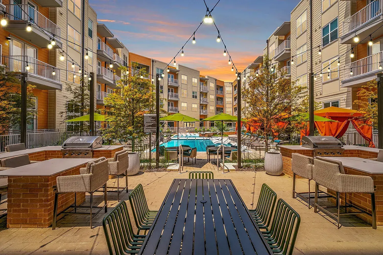 Isaac Apartments — Photo 3