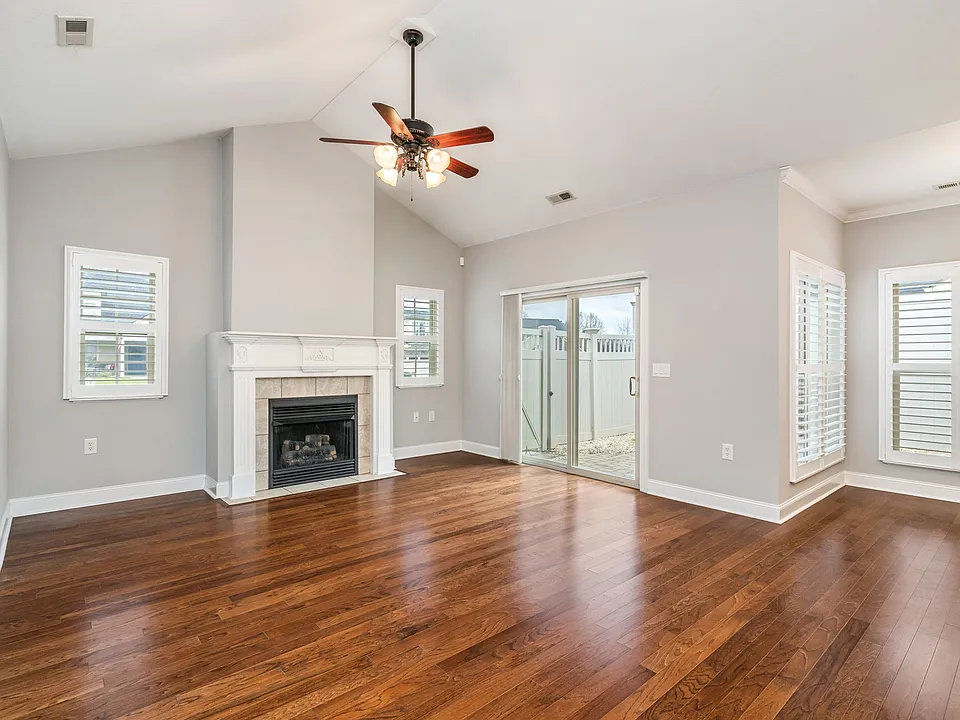 4935 Willow Bluff Cir