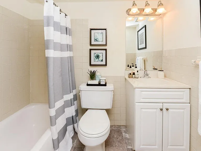 Chesterfield Apartment Homes — Photo 8