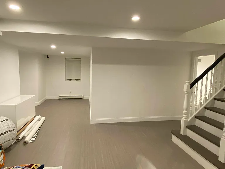 714 Hampton Ave — Photo 18