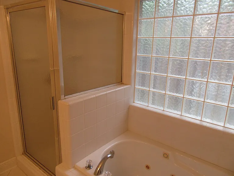 2516 Country Club Dr — Photo 17