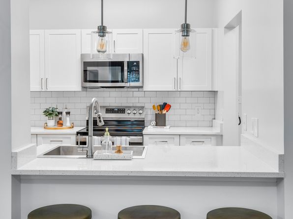 7150 Peachtree Dunwoody Rd #1605