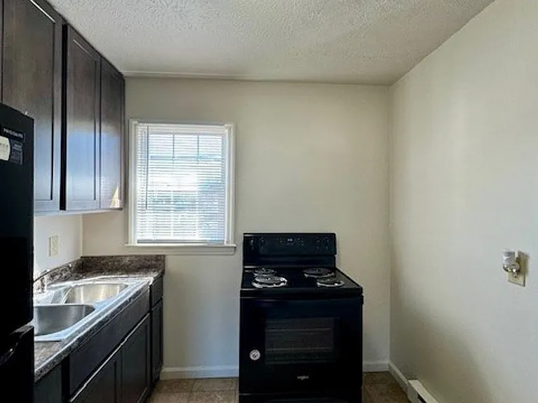 414 Bruce St #2 — Photo 6