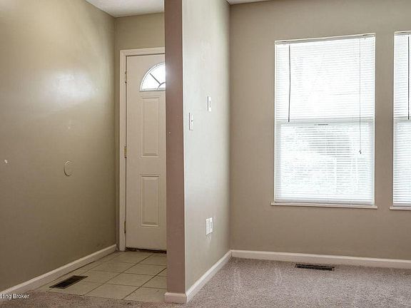 3rd image of 623 E Burnett Ave